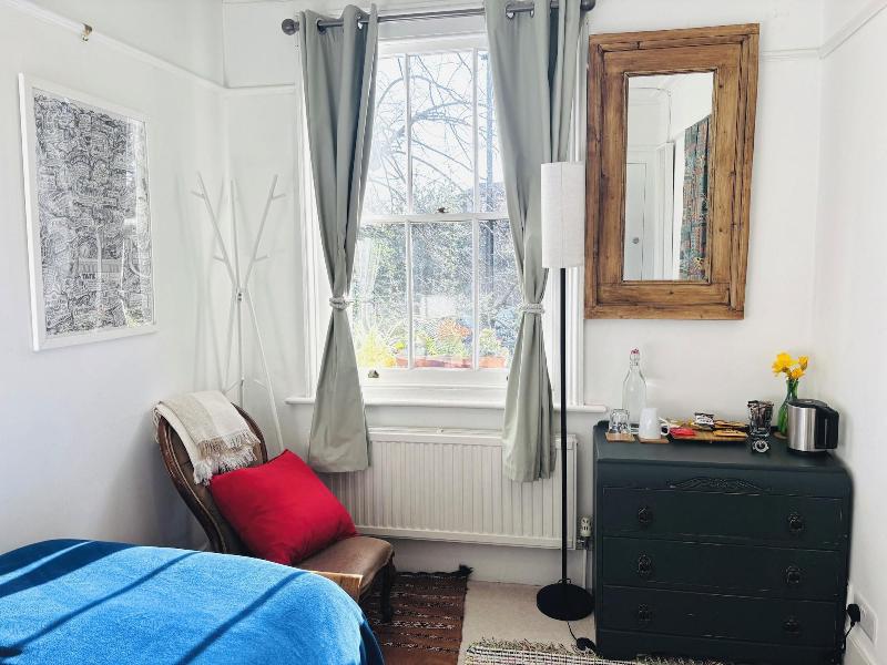 Central Victorian House image