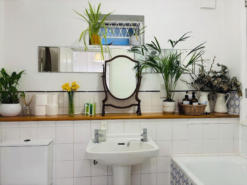 Central Victorian House image