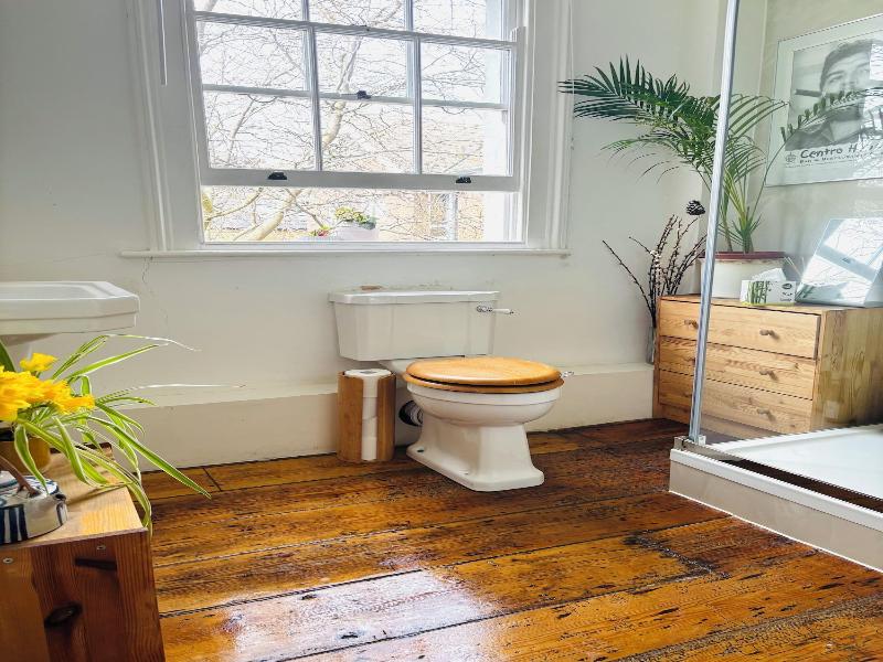 Central Victorian House image