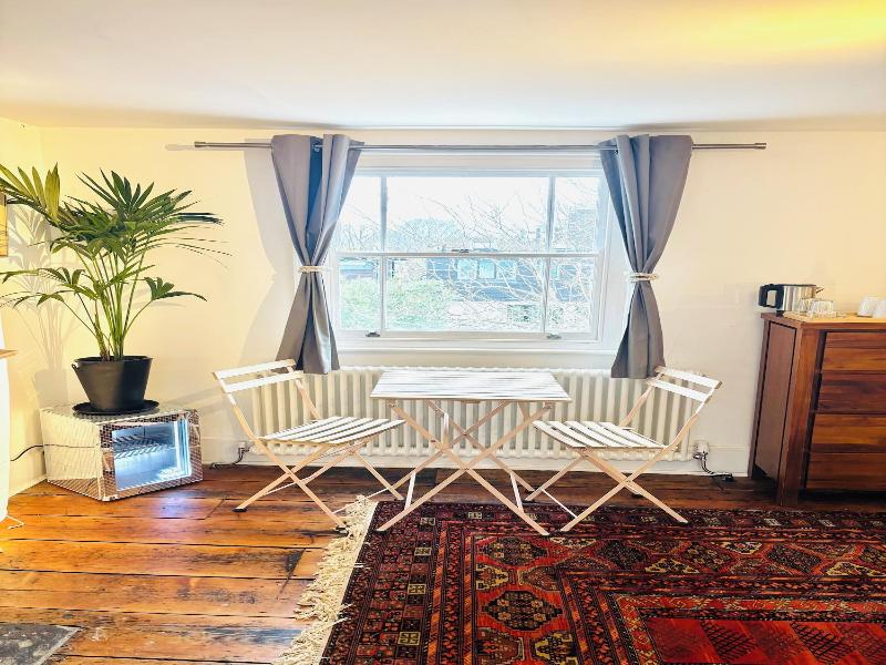 Central Victorian House image
