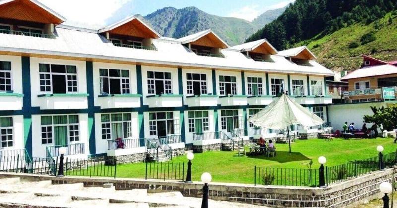 Pine Top Hotel Naran image