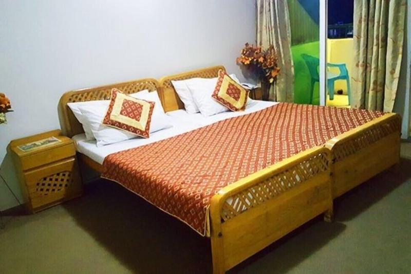 Pine Top Hotel Naran image