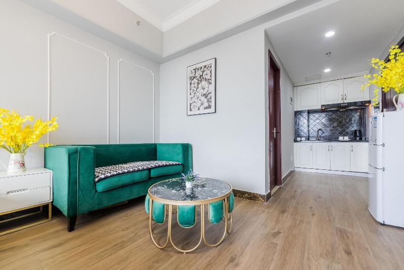 Lavender Apartment Wanda Branch image
