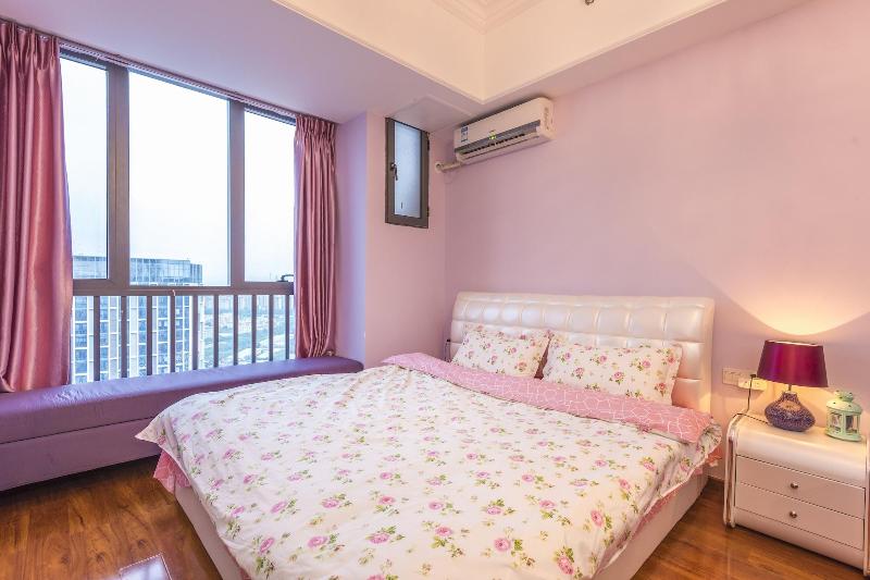 Lavender Apartment Wanda Branch image
