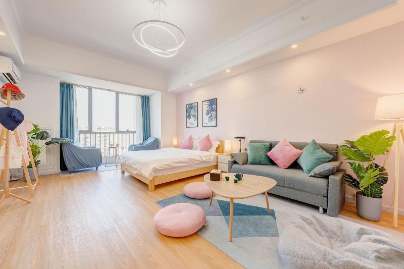 Lavender Apartment Wanda Branch image