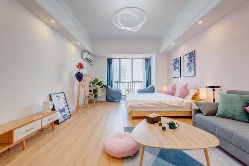 Lavender Apartment Wanda Branch image