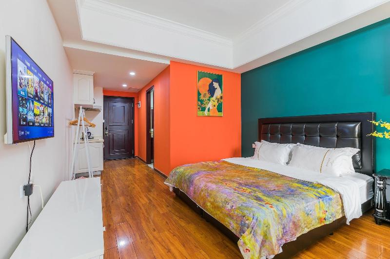 Lavender Apartment Wanda Branch image