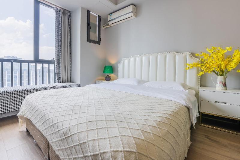 Lavender Apartment Wanda Branch image