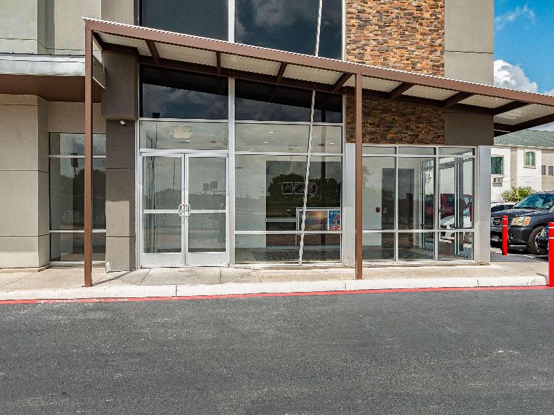 Studio 6 New Braunfels Tx image
