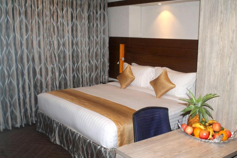 TRIPLE DELUXE TWO BEDS
