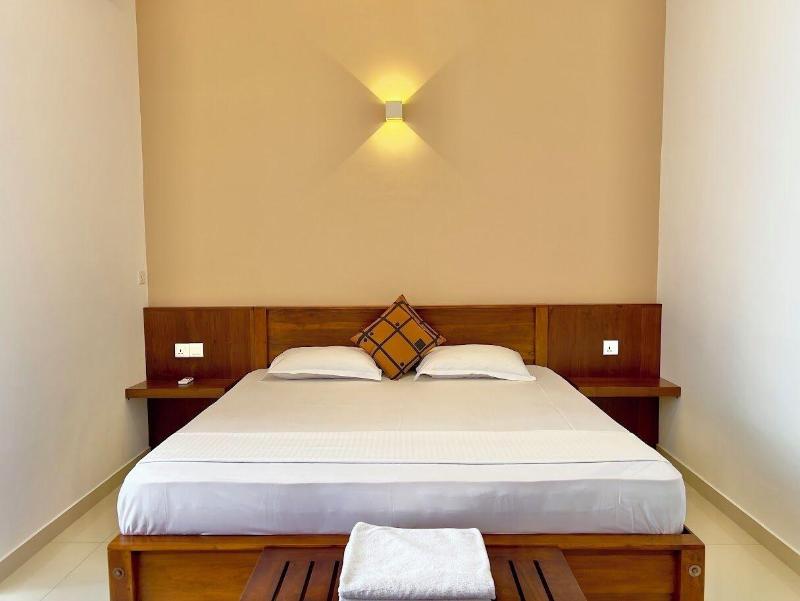 Easy Stay image