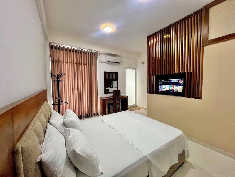 Easy Stay image