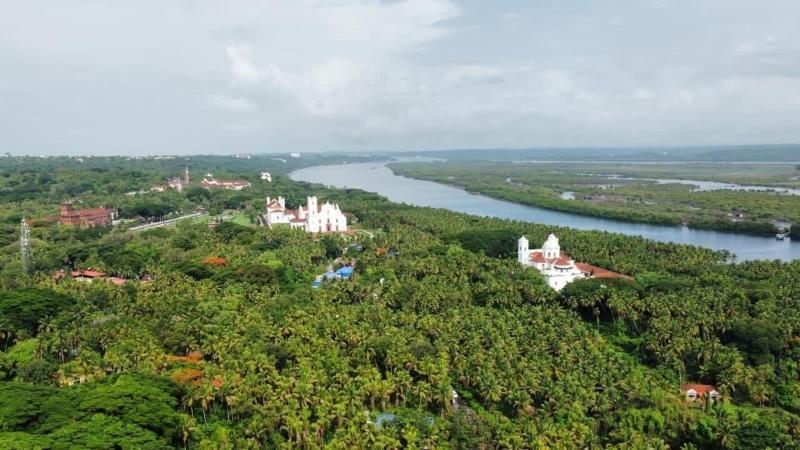 The Postcard Velha image