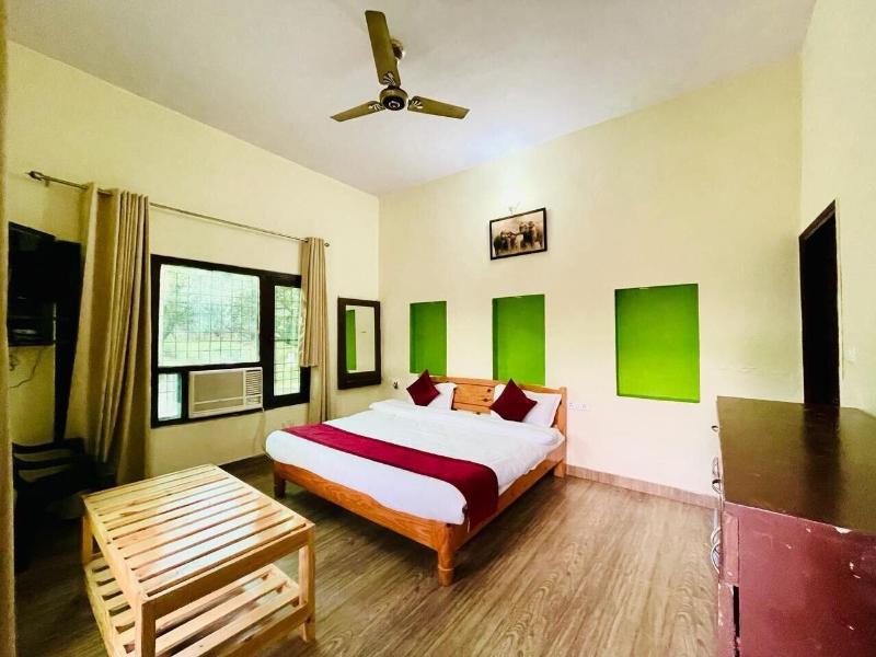 Karans Corbett Motel image