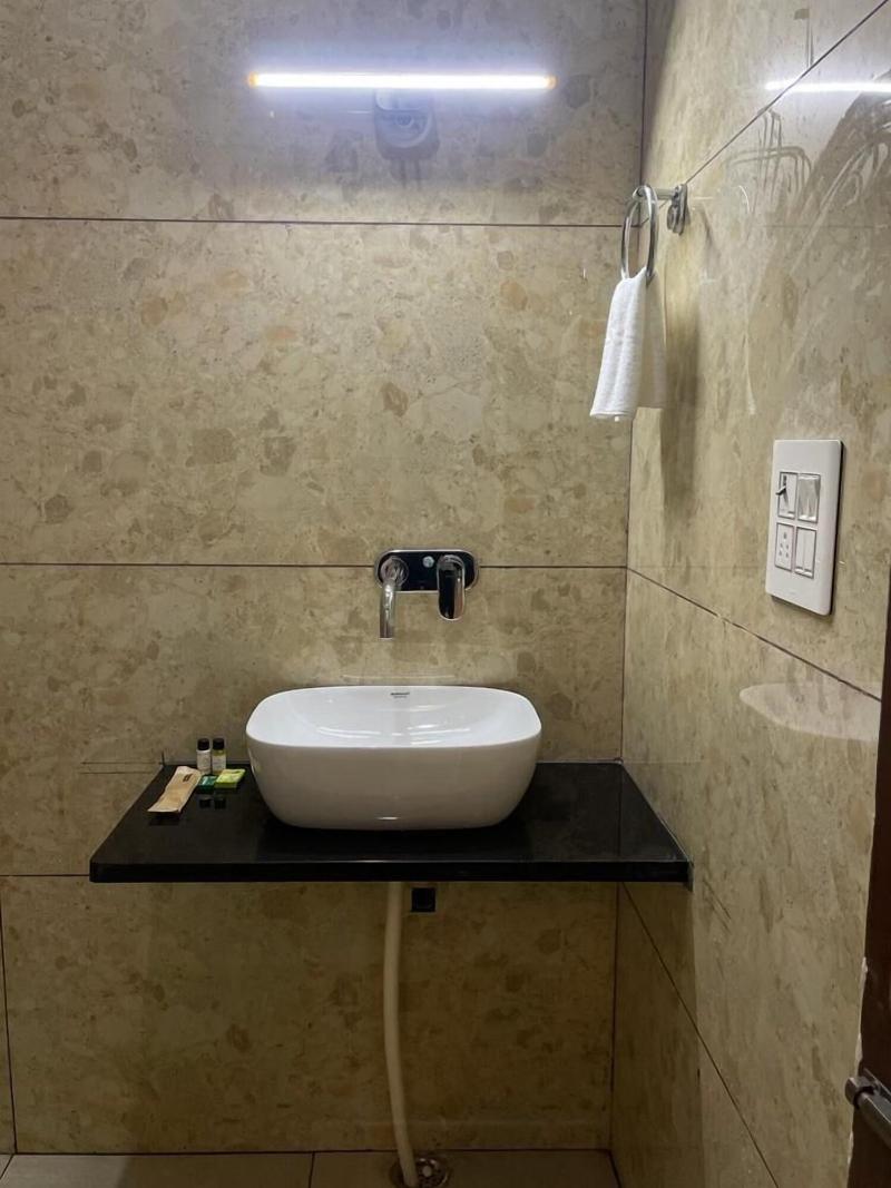 Karans Corbett Motel image