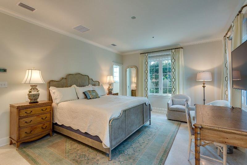 Azaleana Manor image
