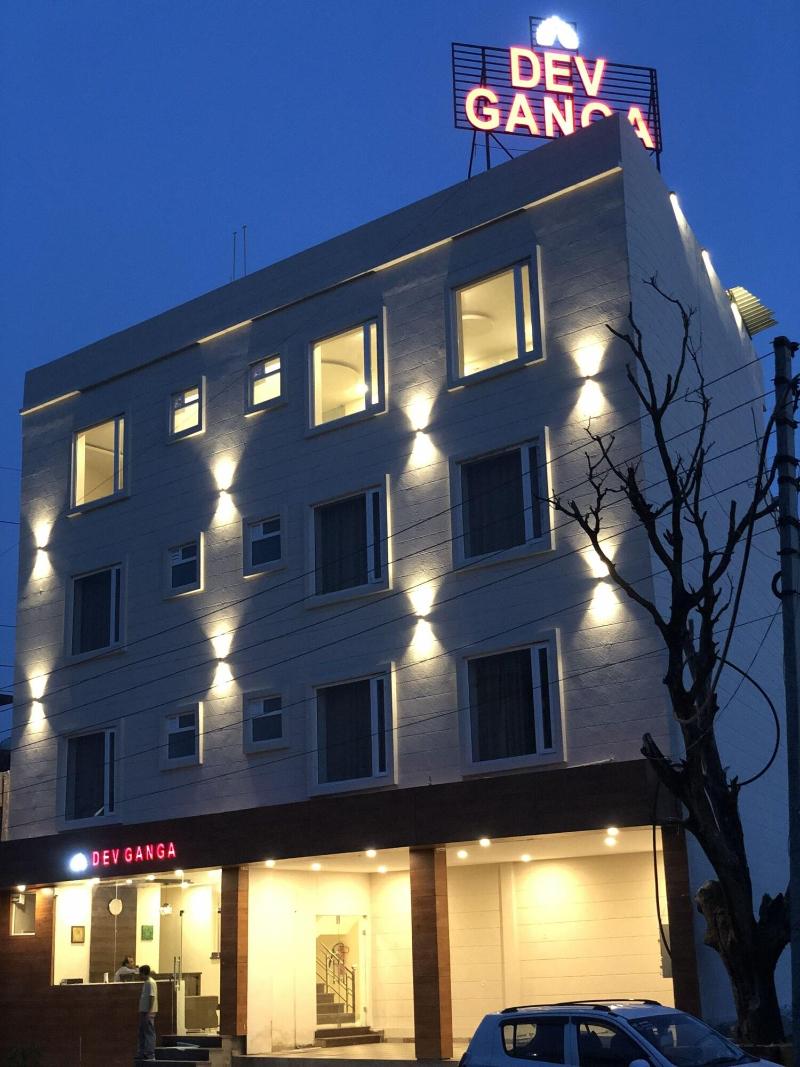 Hotel Dev Ganga image