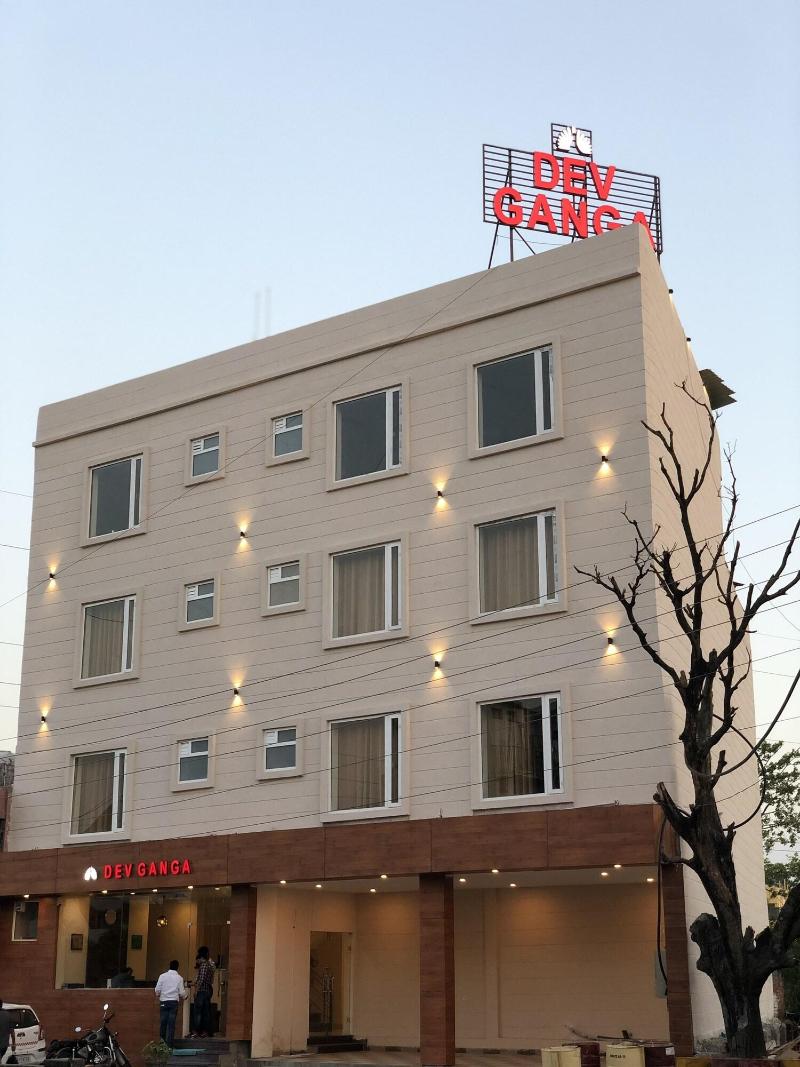 Hotel Dev Ganga image