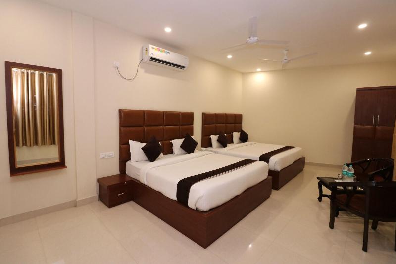 Hotel Dev Ganga image