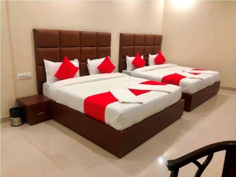 Hotel Dev Ganga image