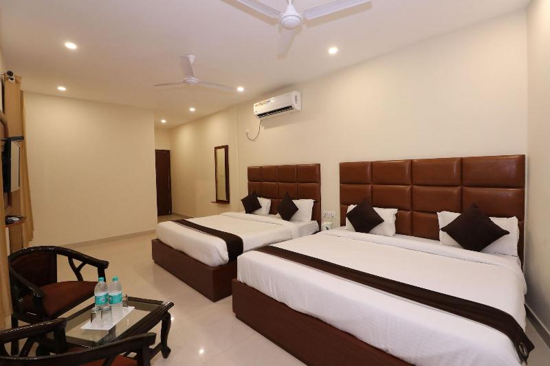 Hotel Dev Ganga image