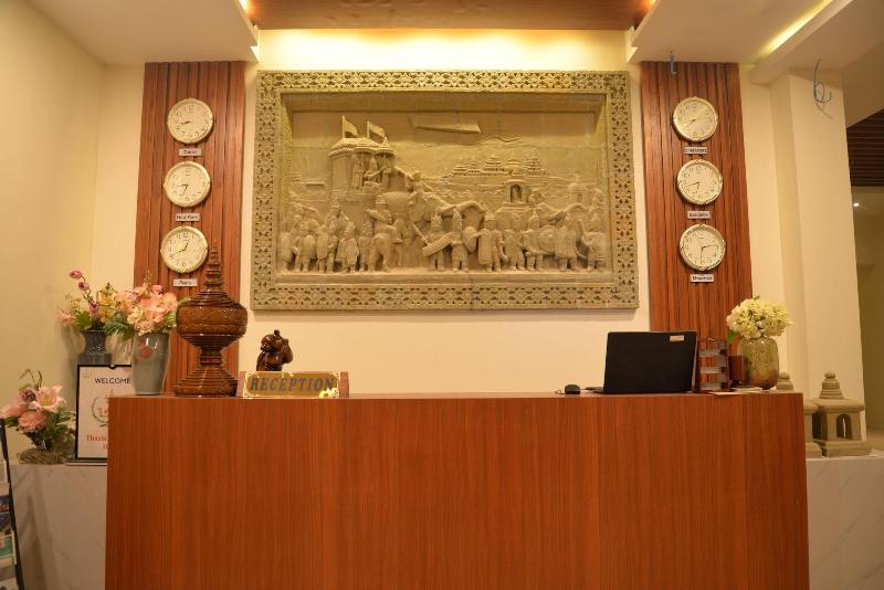 Thazin Palace A Hotel image