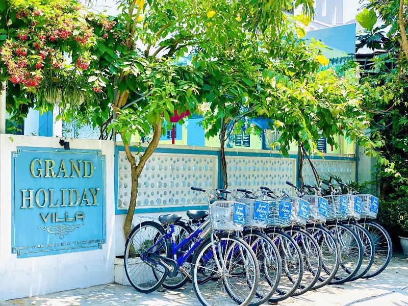 Grand Holiday Villa image