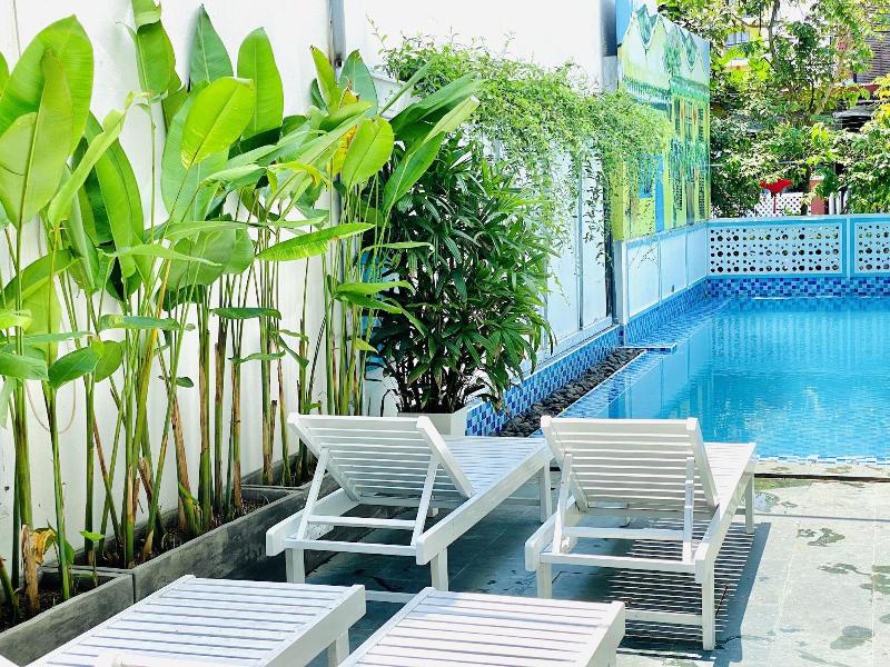 Grand Holiday Villa image