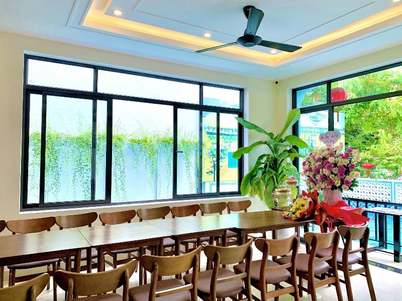 Grand Holiday Villa image