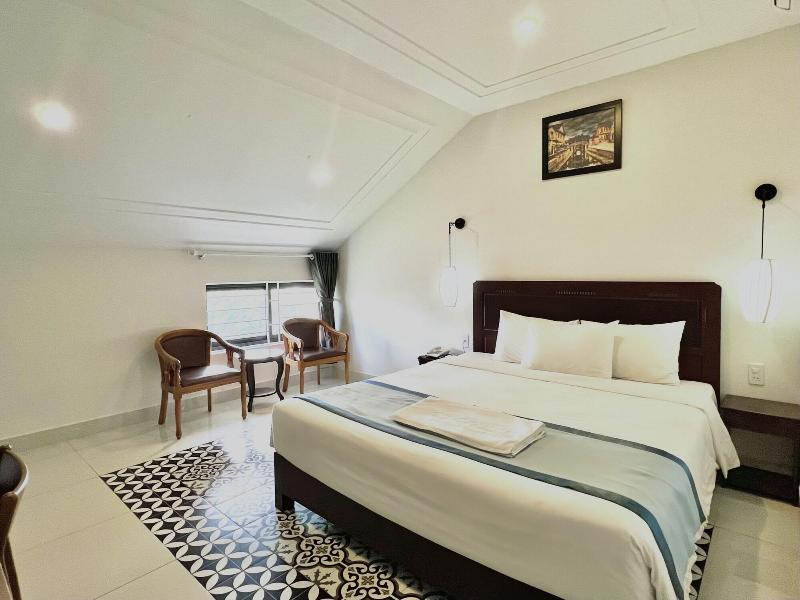 Grand Holiday Villa image