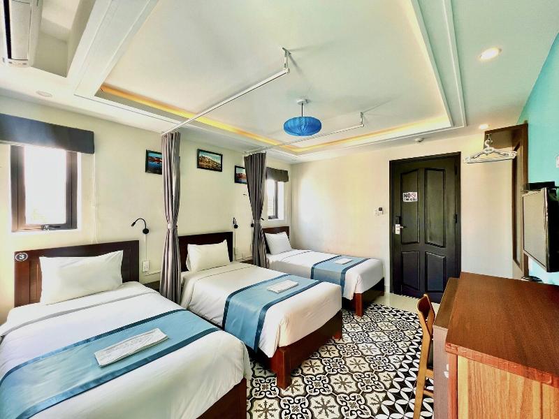 Grand Holiday Villa image
