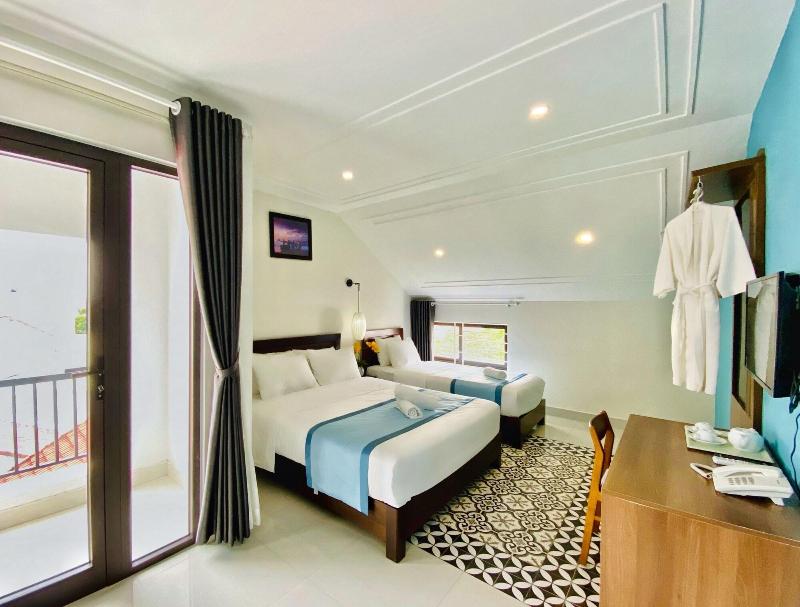 Grand Holiday Villa image