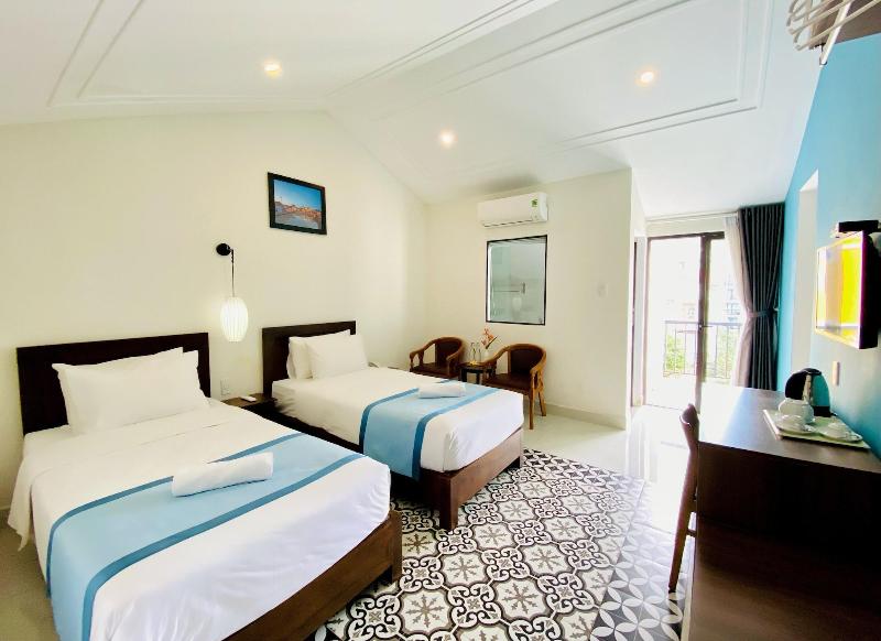 Grand Holiday Villa image