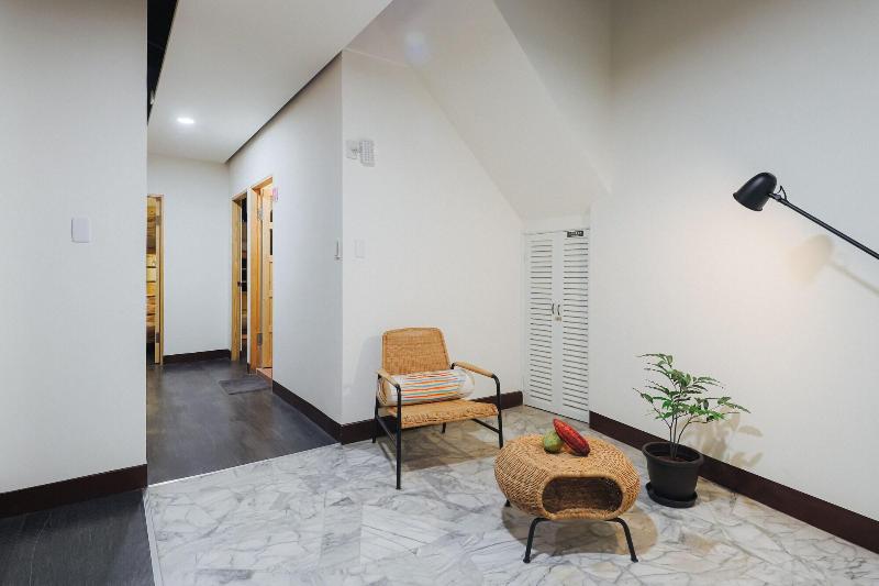 A Shin Tainan Hostel image