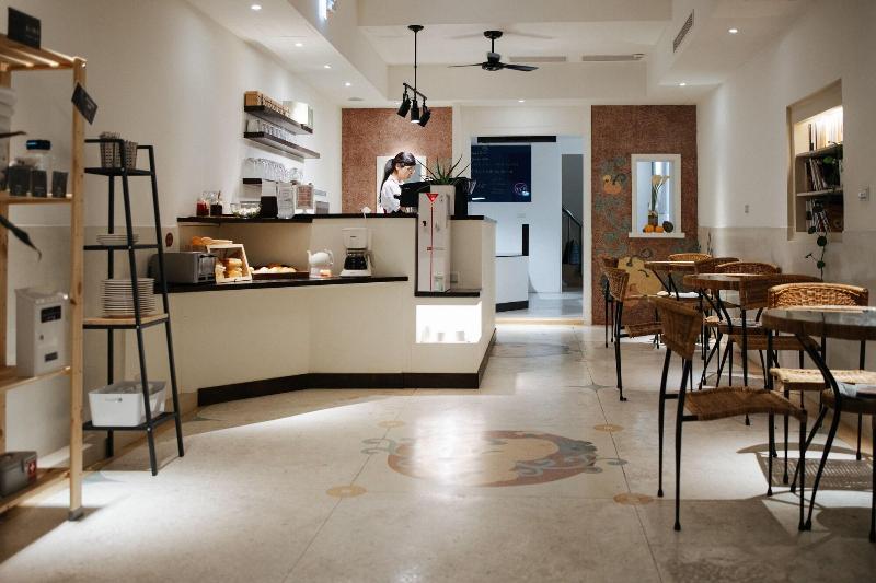 A Shin Tainan Hostel image