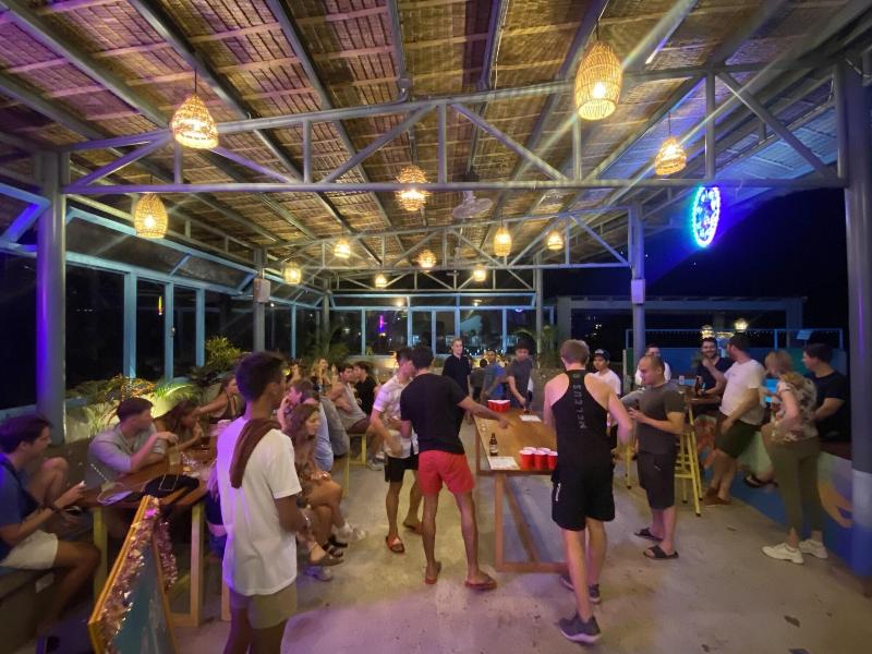 Outpost Hostel Coron Adults Only