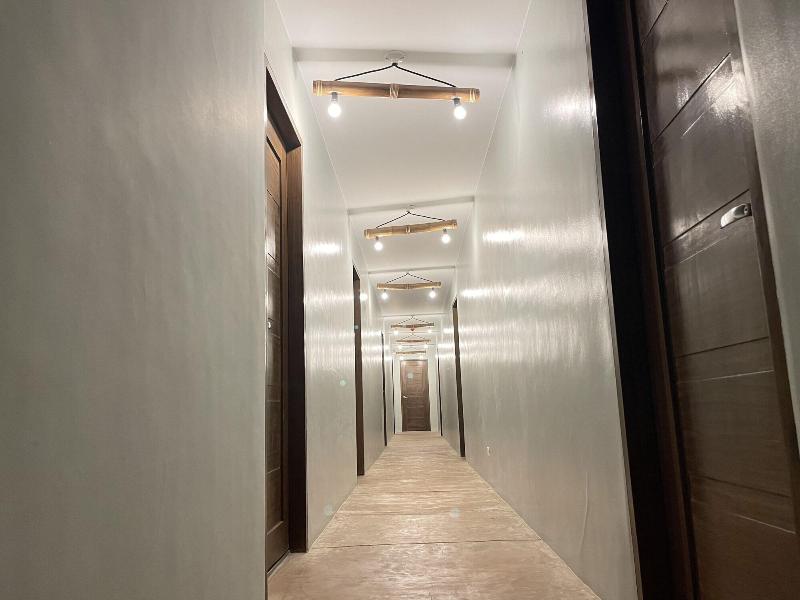 Outpost Hostel Coron Adults Only