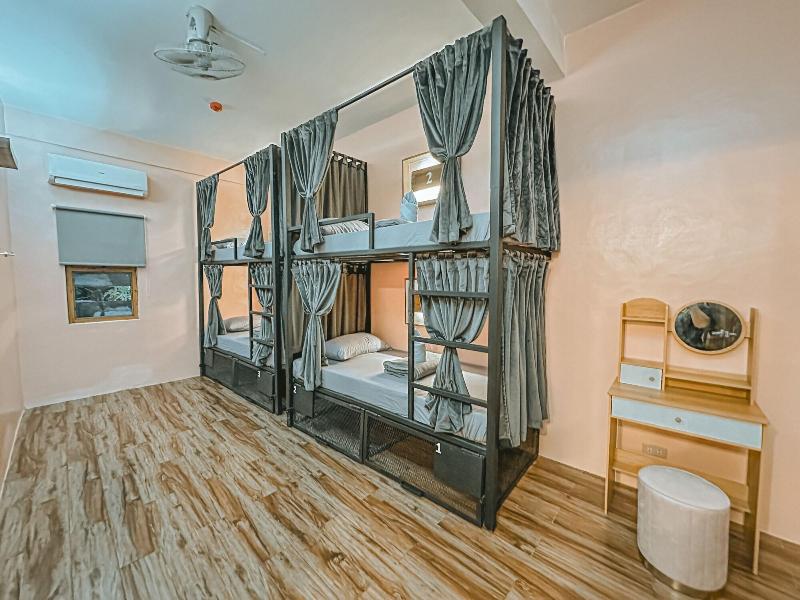 Outpost Hostel Coron Adults Only gallery photo 21