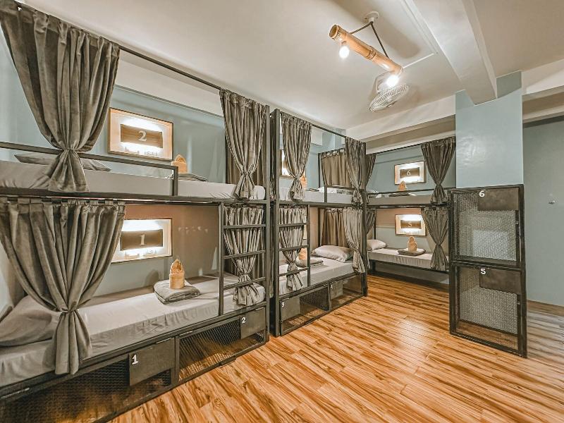Outpost Hostel Coron Adults Only gallery photo 24