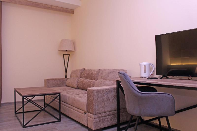 Mandarin Hotel image