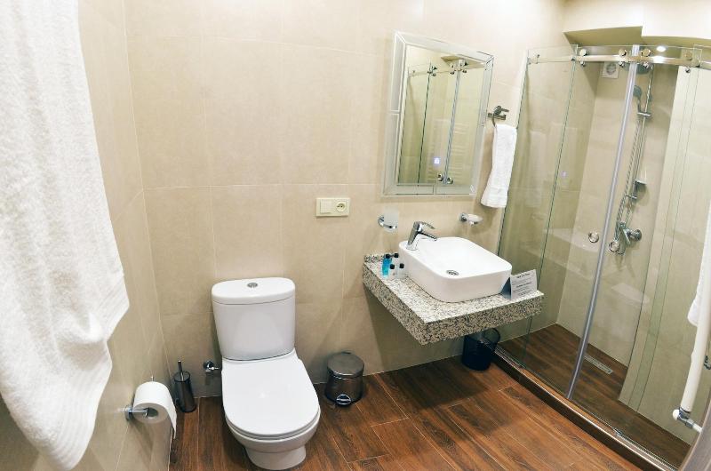 Mandarin Hotel image
