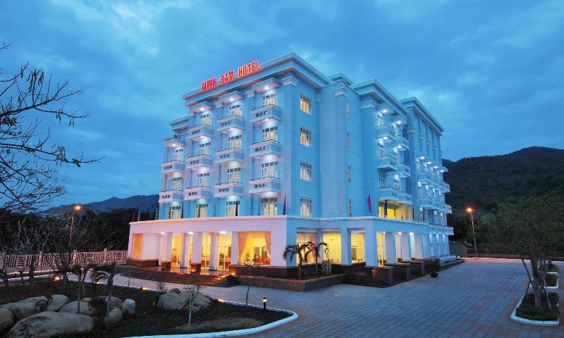 Minh Dam Hotel Restaurant image