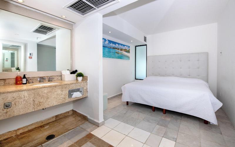 Condo 2 Bdr 5pax En Resort image