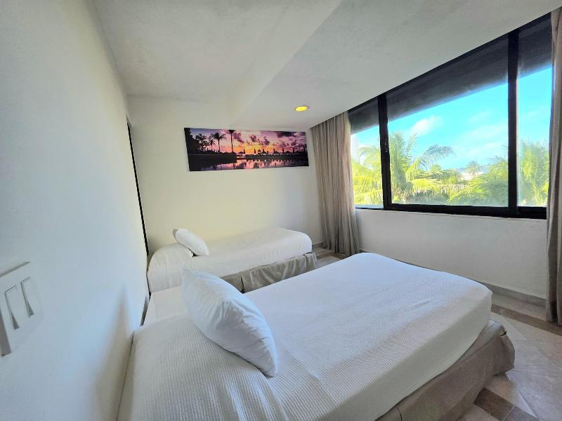 Condo 2 Bdr 5pax En Resort image