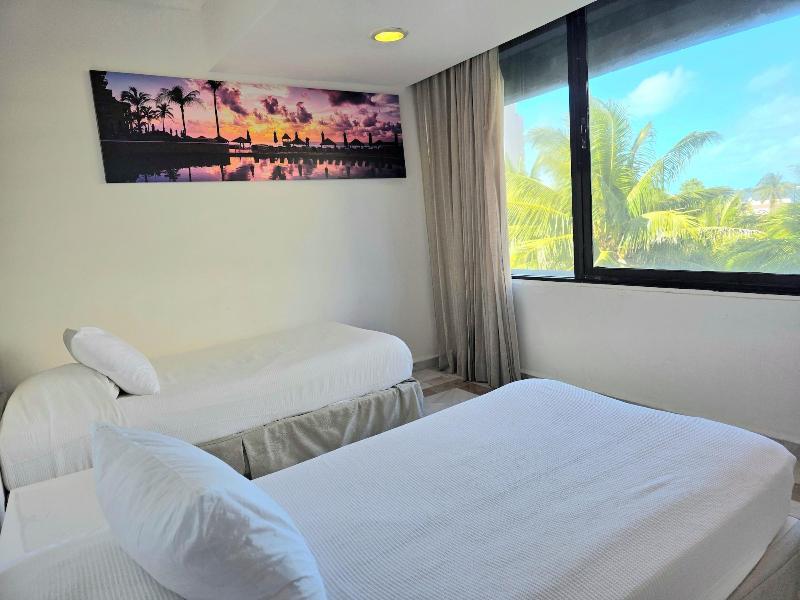 Condo 2 Bdr 5pax En Resort image