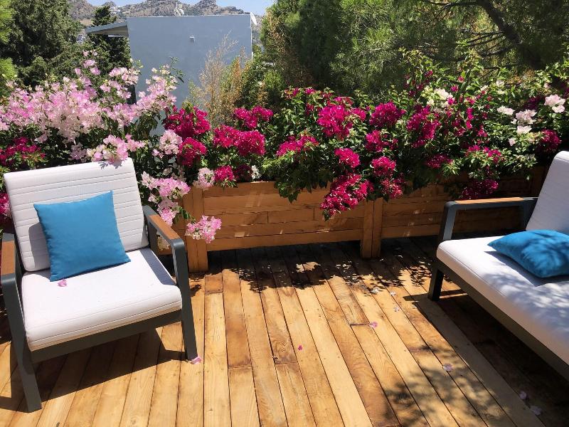 Life Butiq Hotel image