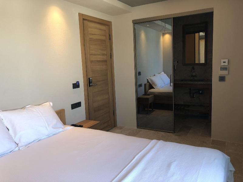 Life Butiq Hotel image