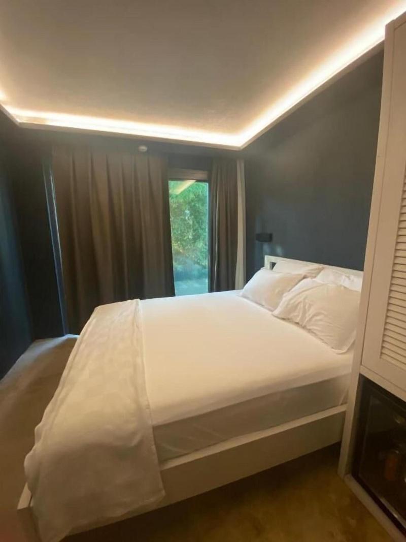 Life Butiq Hotel image