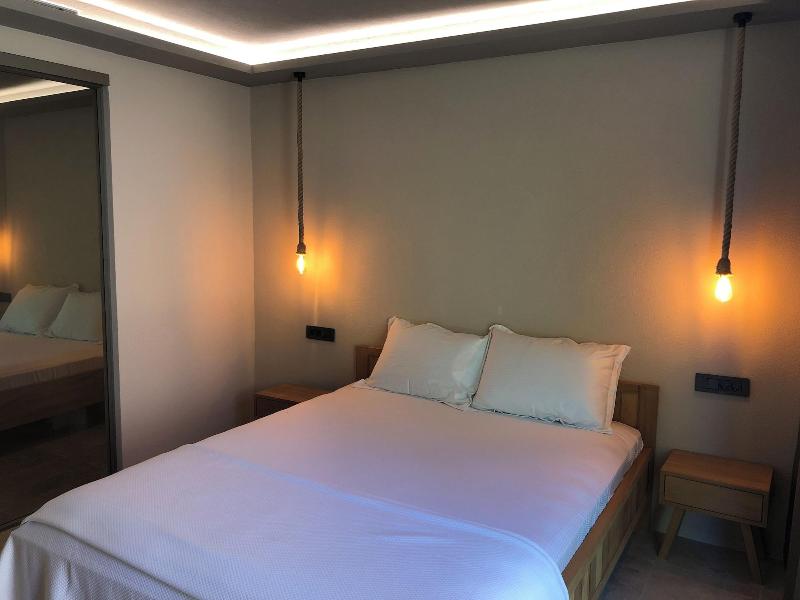 Life Butiq Hotel image