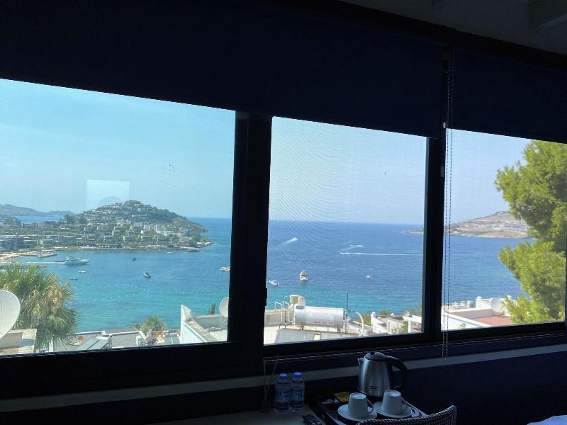 Life Butiq Hotel image